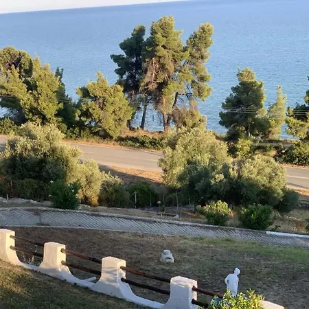Tatil Evi Kaloutsikos Sea View House *