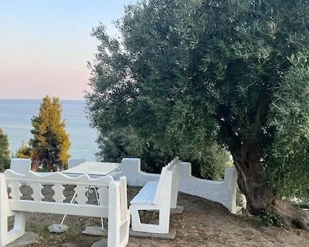 Kaloutsikos Sea View House Tatil Evi