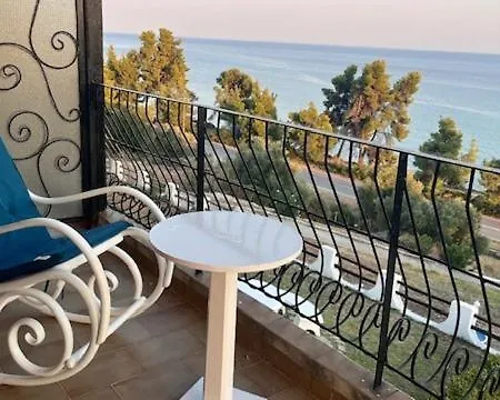 Kaloutsikos Sea View House