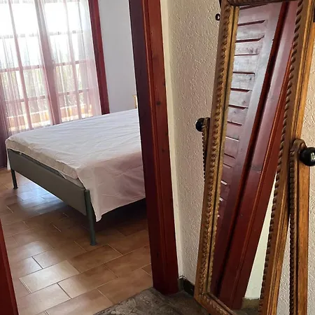 Kaloutsikos Sea View House 莫拉卡里瓦